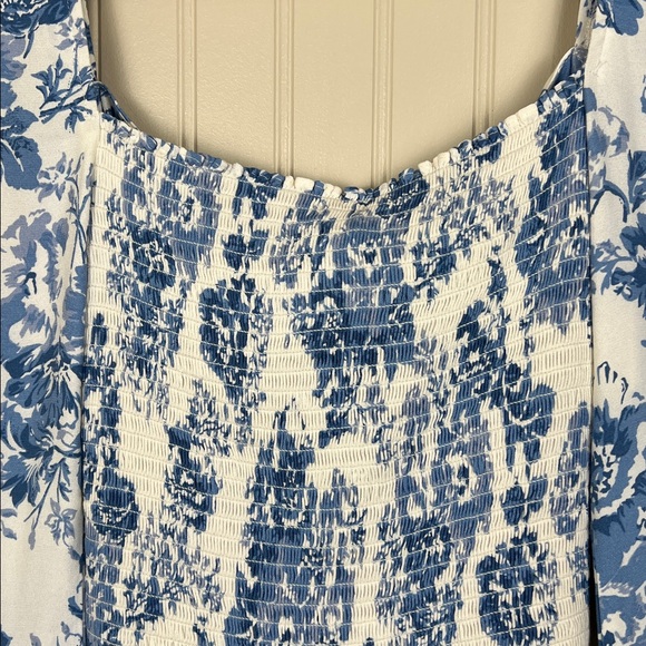 NWT Reformation Women’s Reign Top Olympia Floral Size 10 - Picture 8 of 12